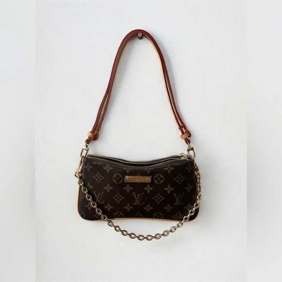 Liv Pochette Monogram [Copy] 1 left! - Picture 2 of 11